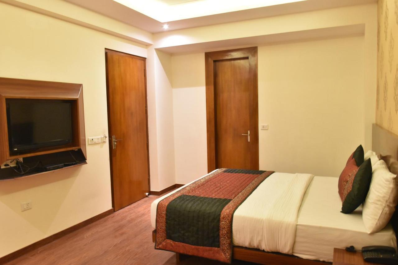 Lohias Delhi Airport Hotel