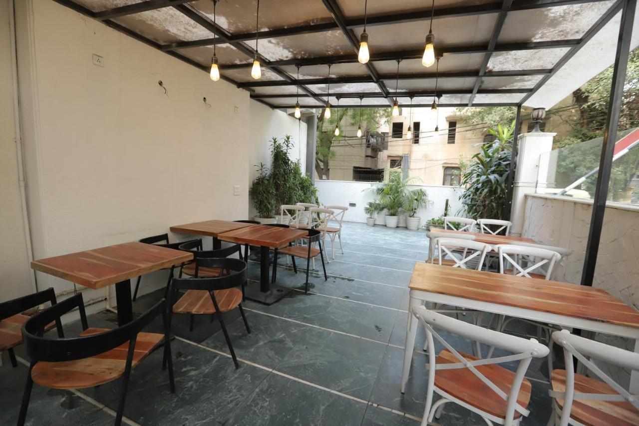 Hotel Nirvana Suits By Qotel Jasola - Near Apollo Hospital In New Delhi