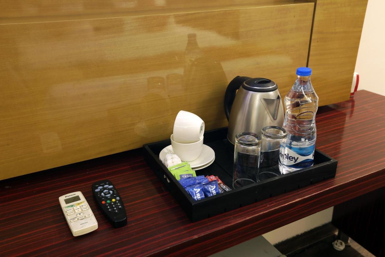 Hotel Lohias Delhi Airport
