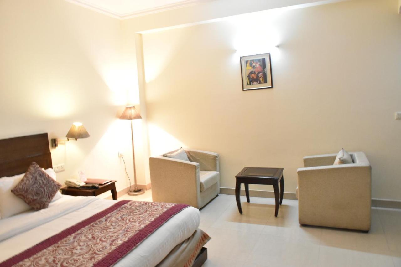 Hotel Lohias Delhi Airport