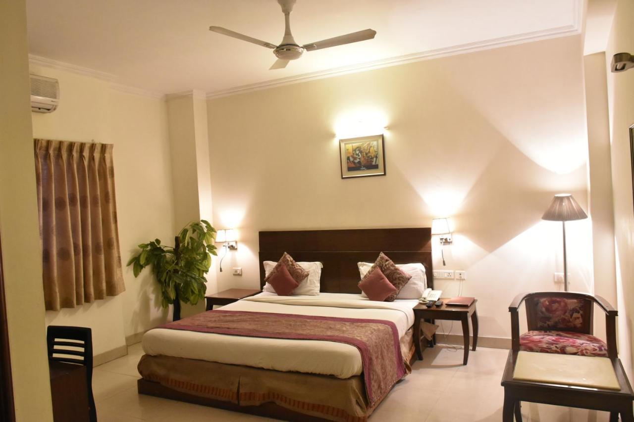 Hotel Lohias Delhi Airport New Delhi