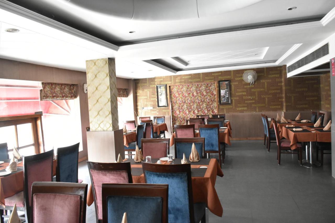 Hotel Lohias Delhi Airport