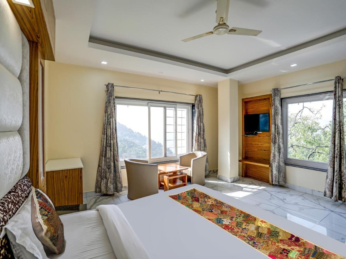 Hotel Jai Deluxe- Paharganj Railway Station New Delhi