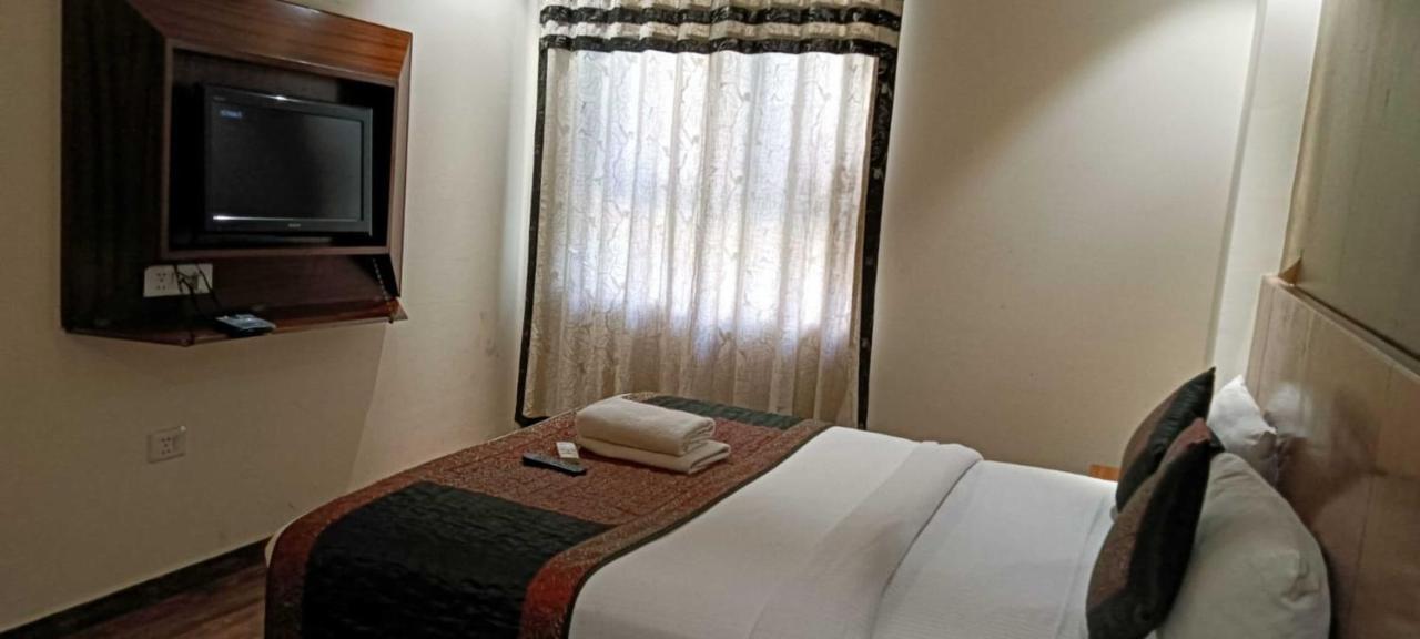 Lohias Delhi Airport Hotel