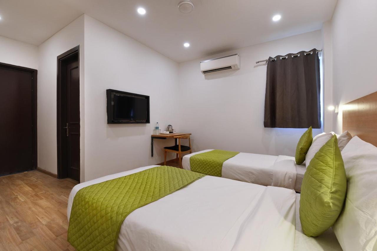 Hotel Saffron Gold
