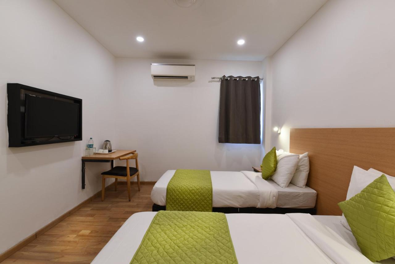 Saffron Gold Hotel 3*