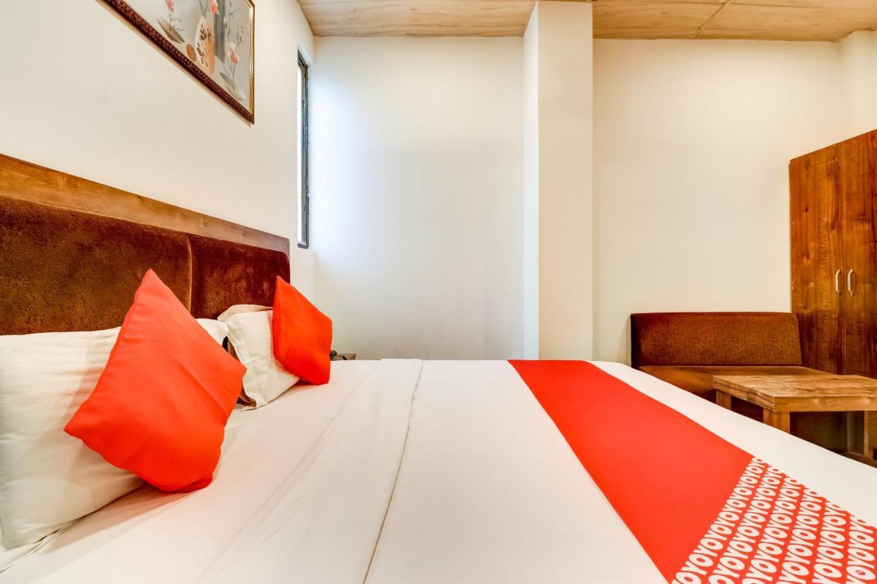 Oyo Ramada Near Dashrath Puri Metro Station Hotel New Delhi