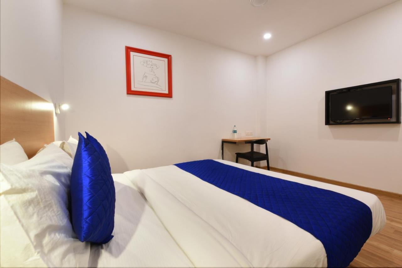 Hotel Saffron Gold 3*
