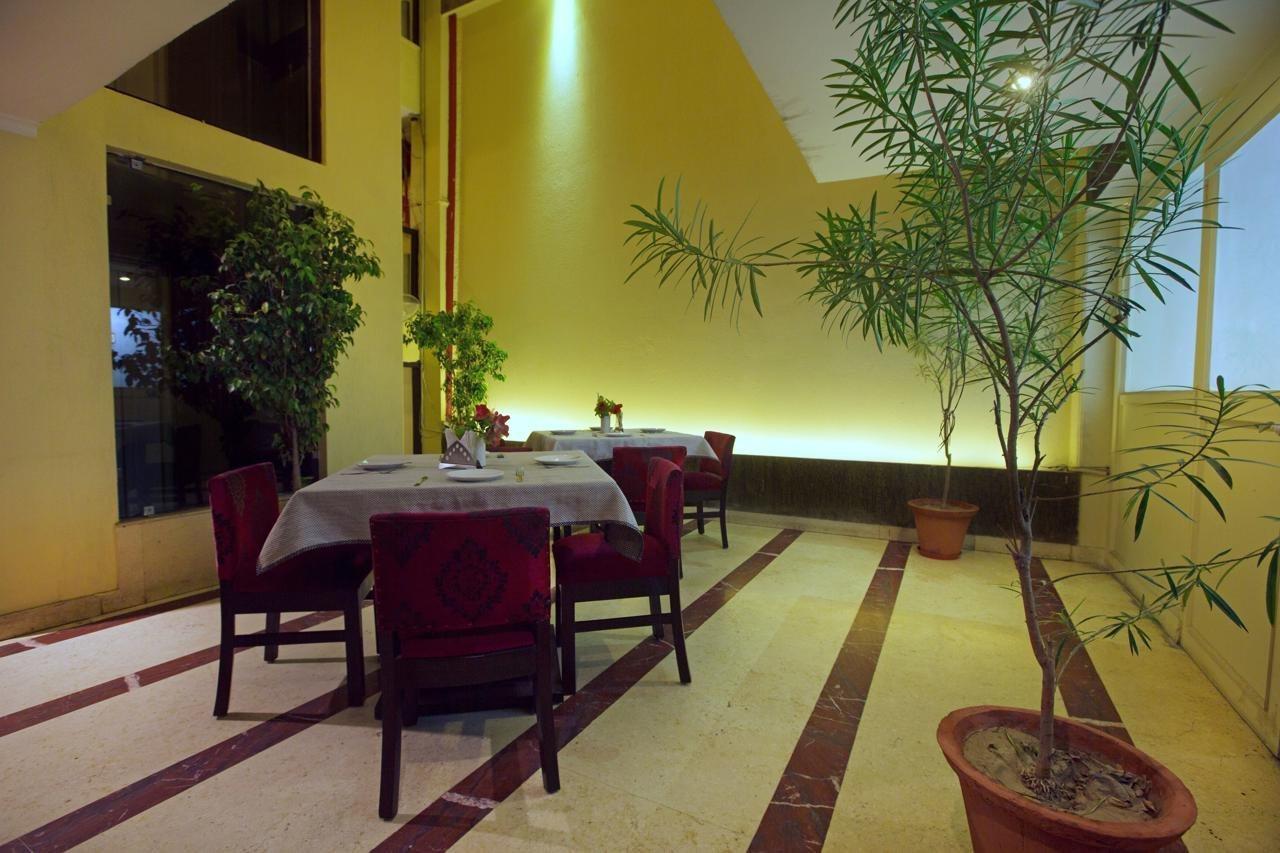 The Pearl- A Royal Residency
