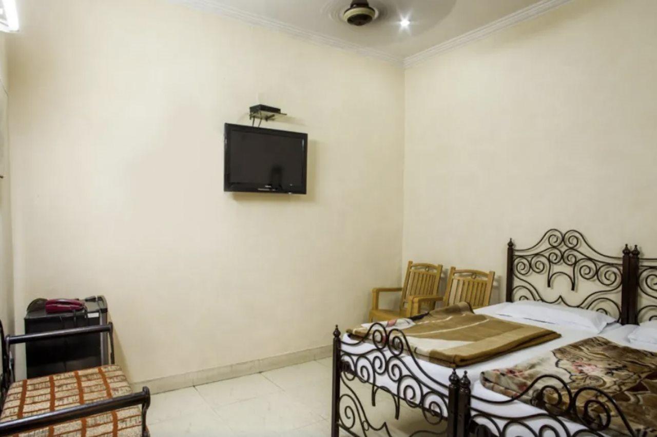 Roxy Dx 2* New Delhi