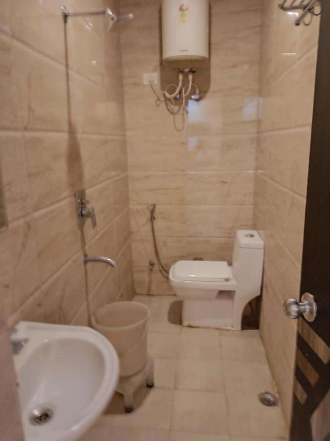 Hotel Aerotech Near Igi Airport 4*