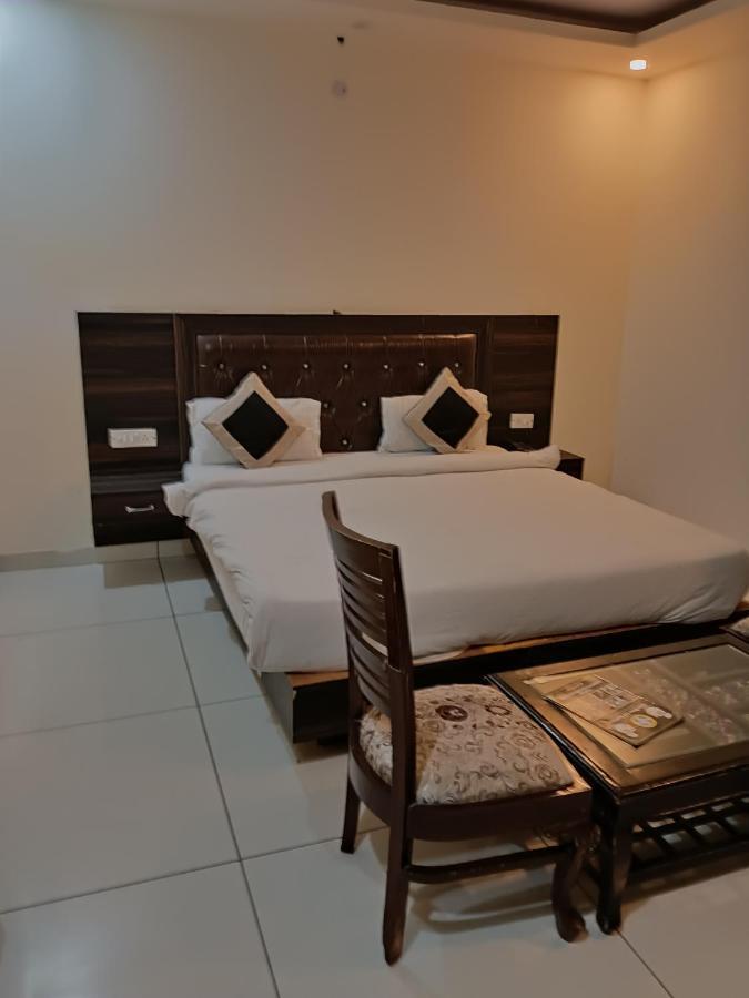 Aerotech Near Igi Airport Hotel New Delhi