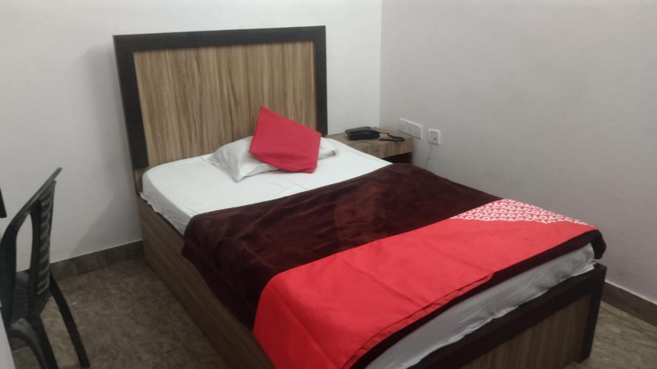Kerala - Near Nizamuddin Railway Station Guest house