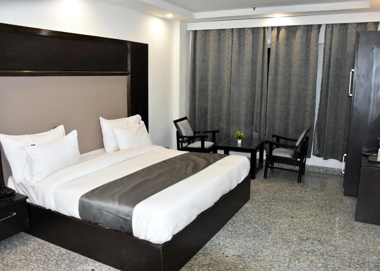 Anand Empire Near Railway Station Hotel Nova Deli