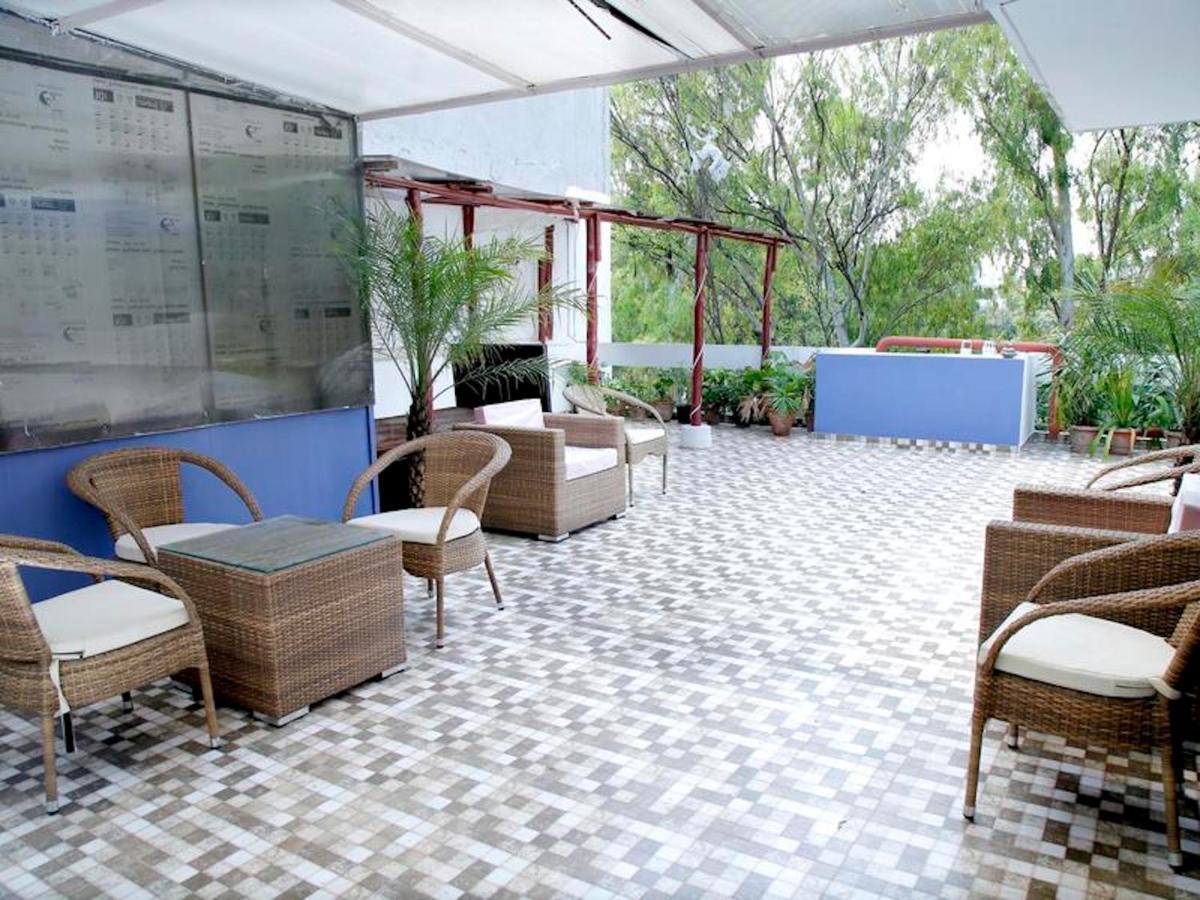 Maplewood Guest House, Neeti Bagh, New Delhiit Is A Boutiqu 2* New Delhi