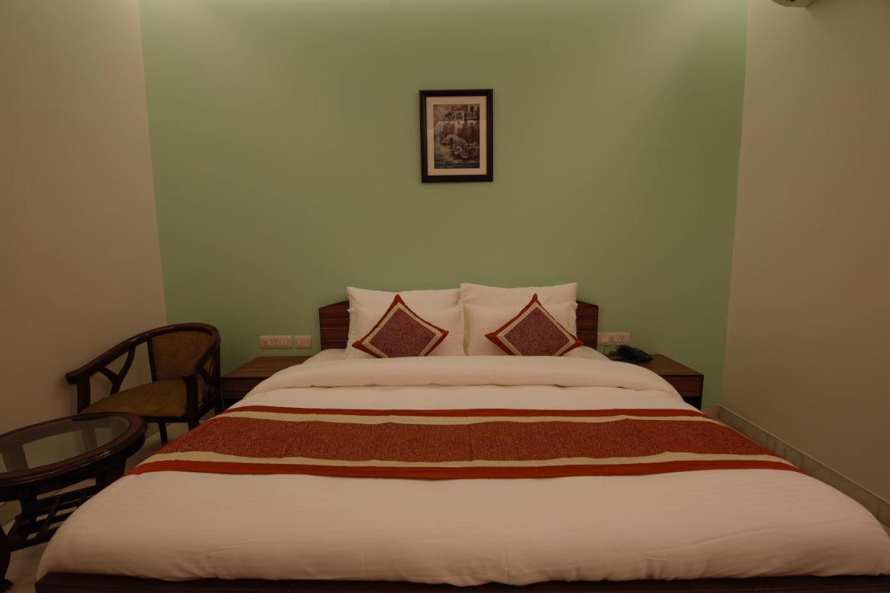 Peepal Tree Residency Bed & Breakfast *