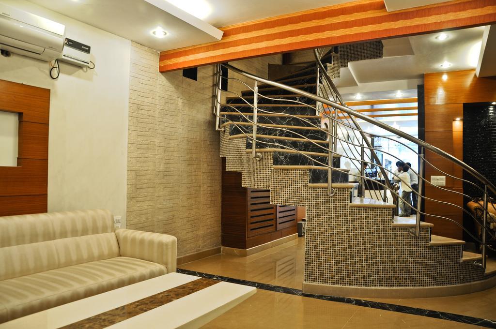 Vanson - Near Connaught Place New Delhi