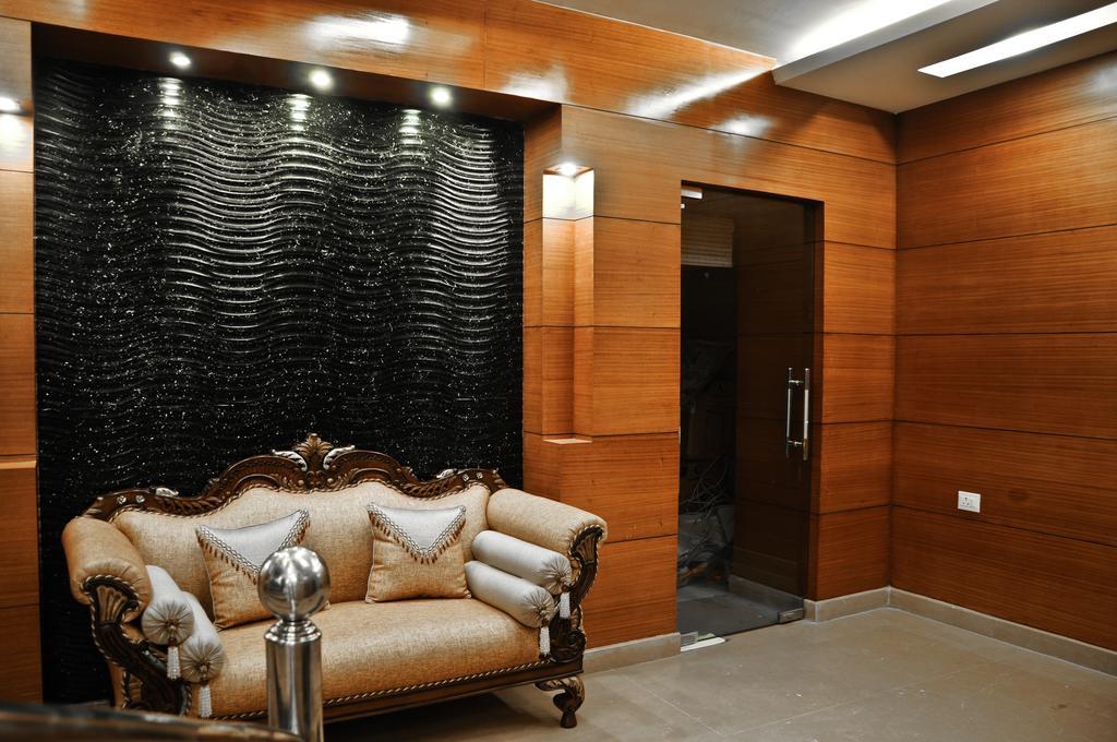 Hotel Vanson - Near Connaught Place 3*