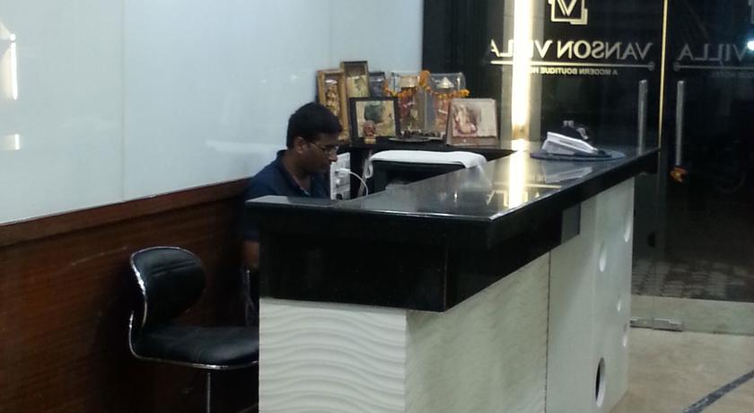 Vanson - Near Connaught Place Hotel