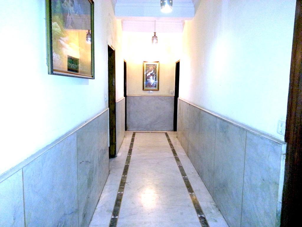 Baba Continental Hotel New Delhi
