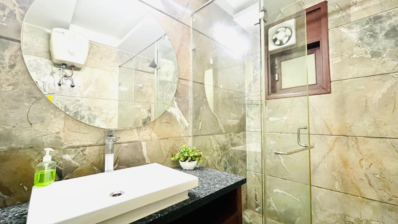 Bluo Cozy With Balcony - Park Hkv * New Delhi