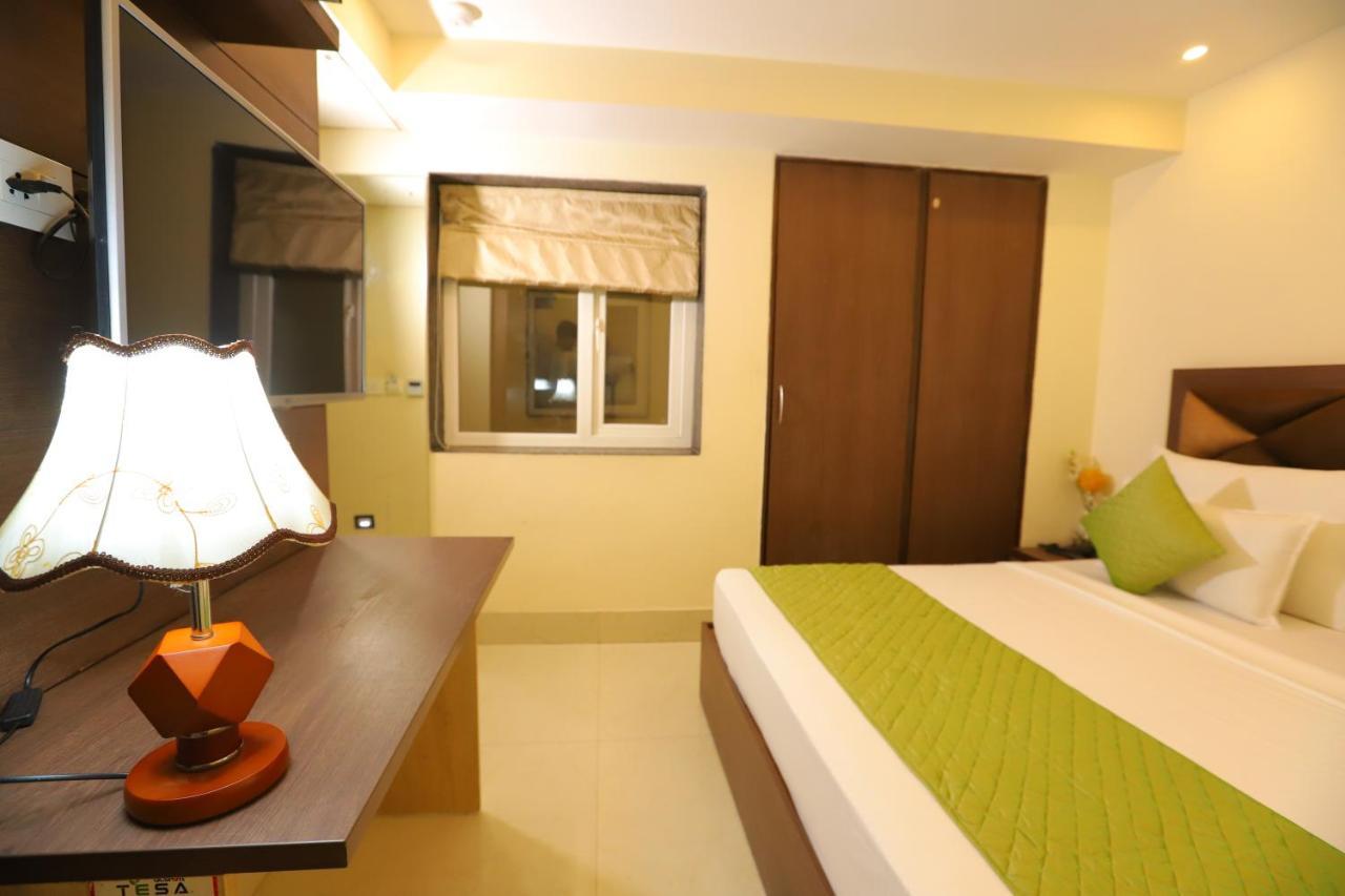 Hotel Hotel Mayur Assam - New Delhi Railway Station