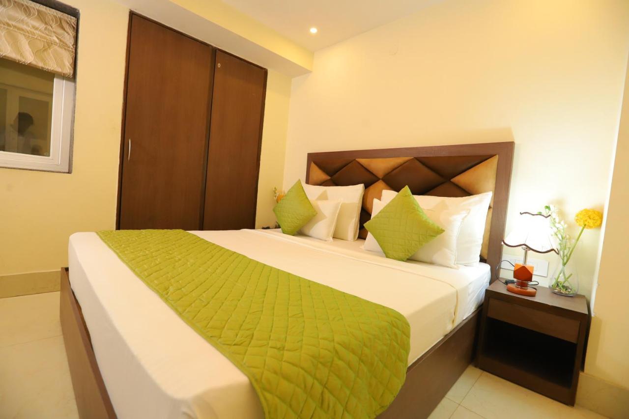 Hotel Hotel Mayur Assam - New Delhi Railway Station
