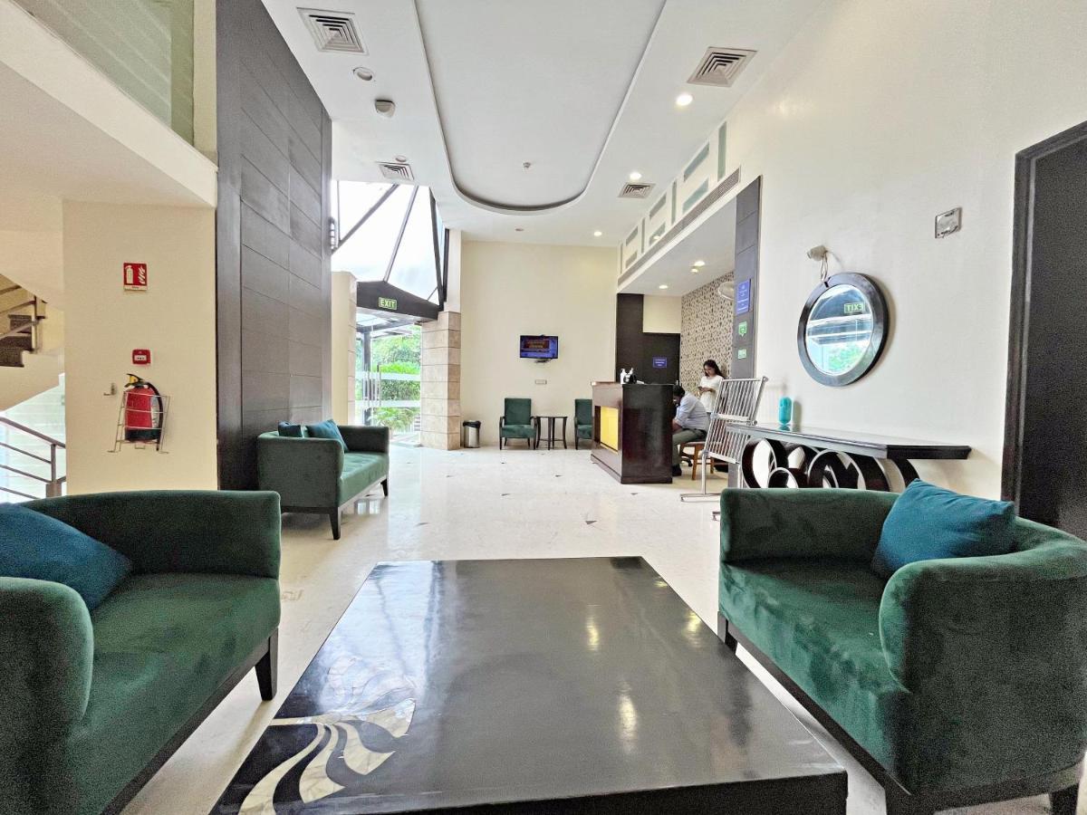 The Grand Orion - Kailash Colony Hotel New Delhi