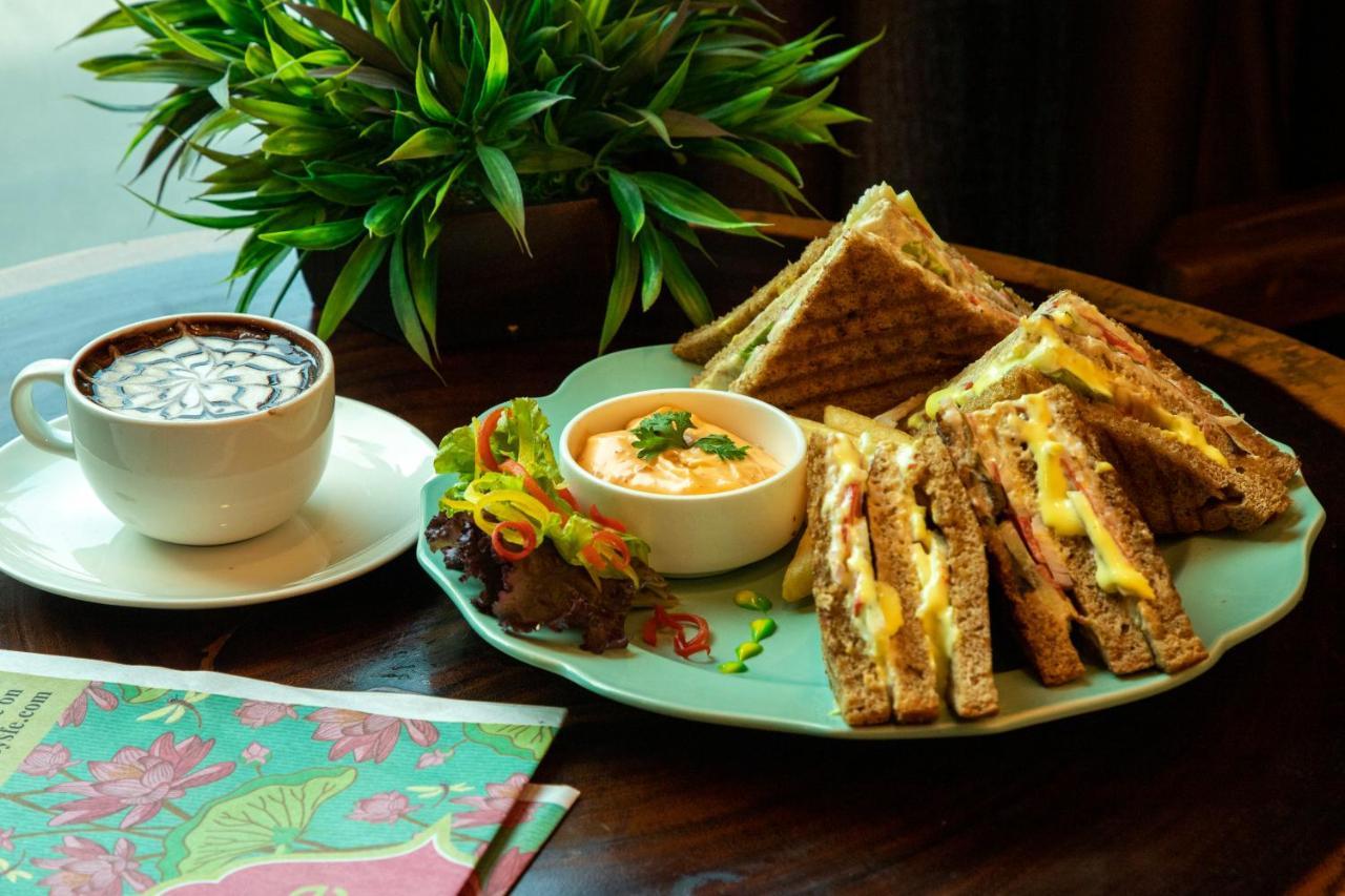 The Grand Orion - Kailash Colony Hotel 3*