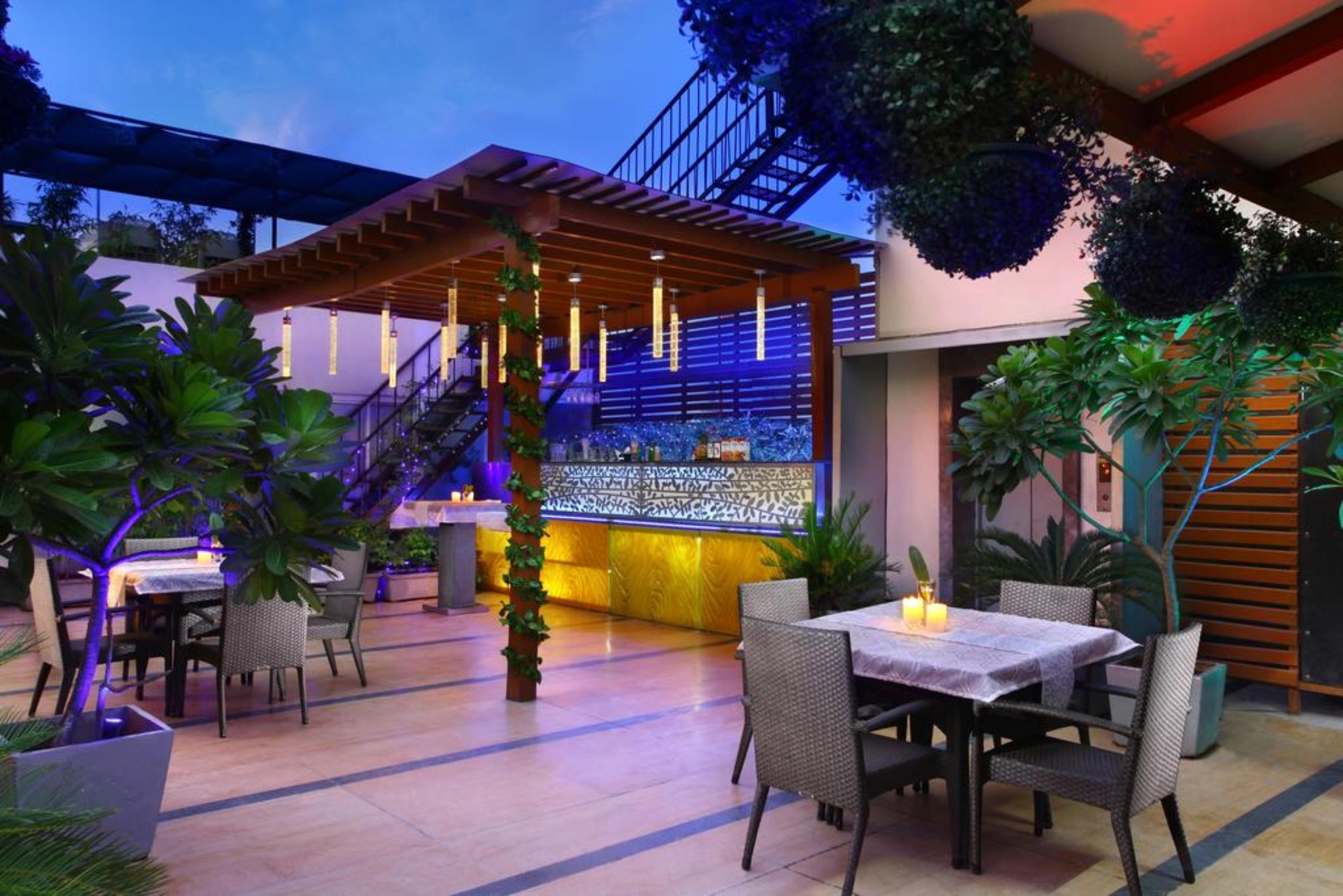 The Ashtan Sarovar Portico 4*