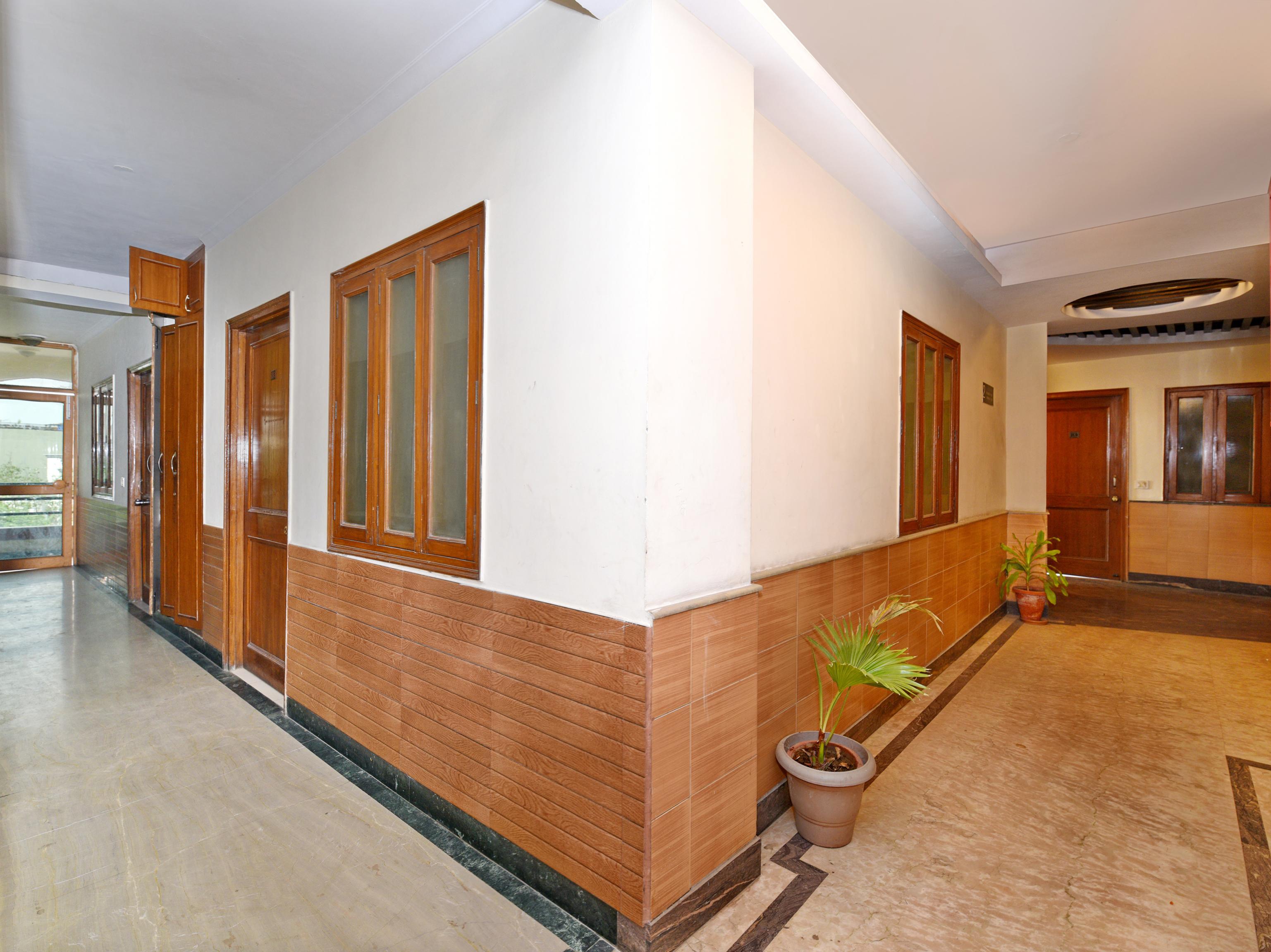 Fabexpress Rajdeep Palace Hotel New Delhi