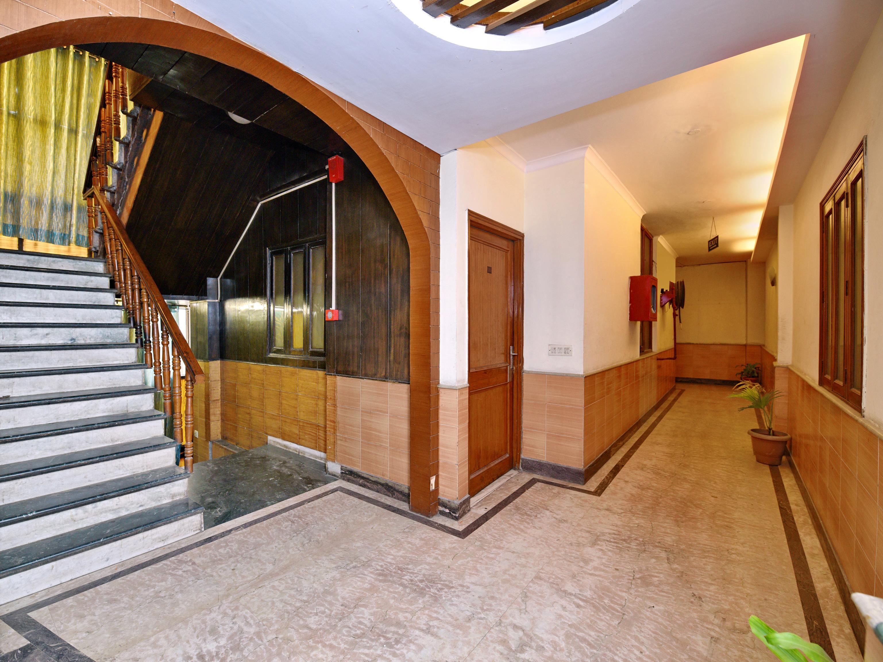 Fabexpress Rajdeep Palace Hotel 3*