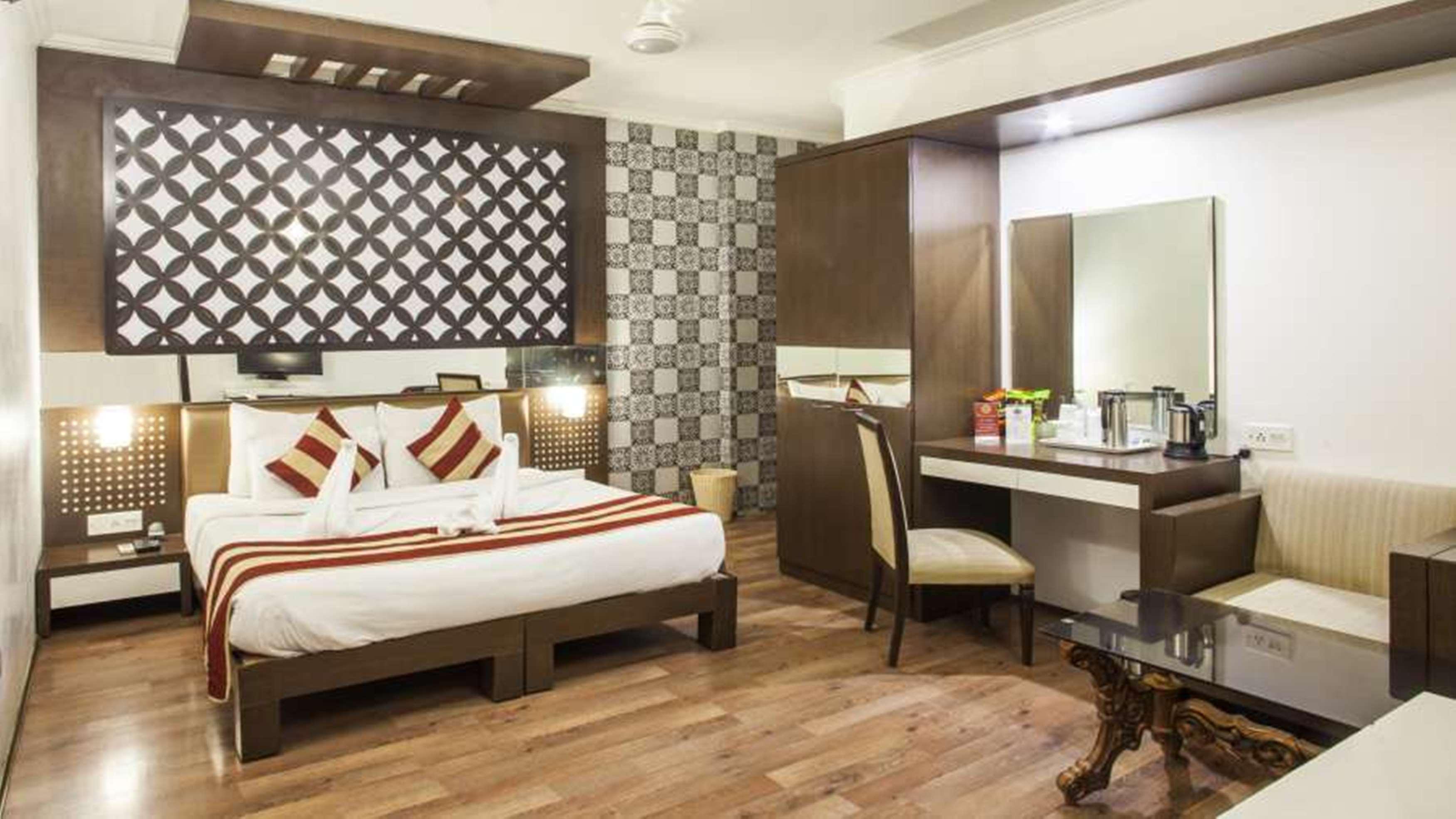 Surya International 3*