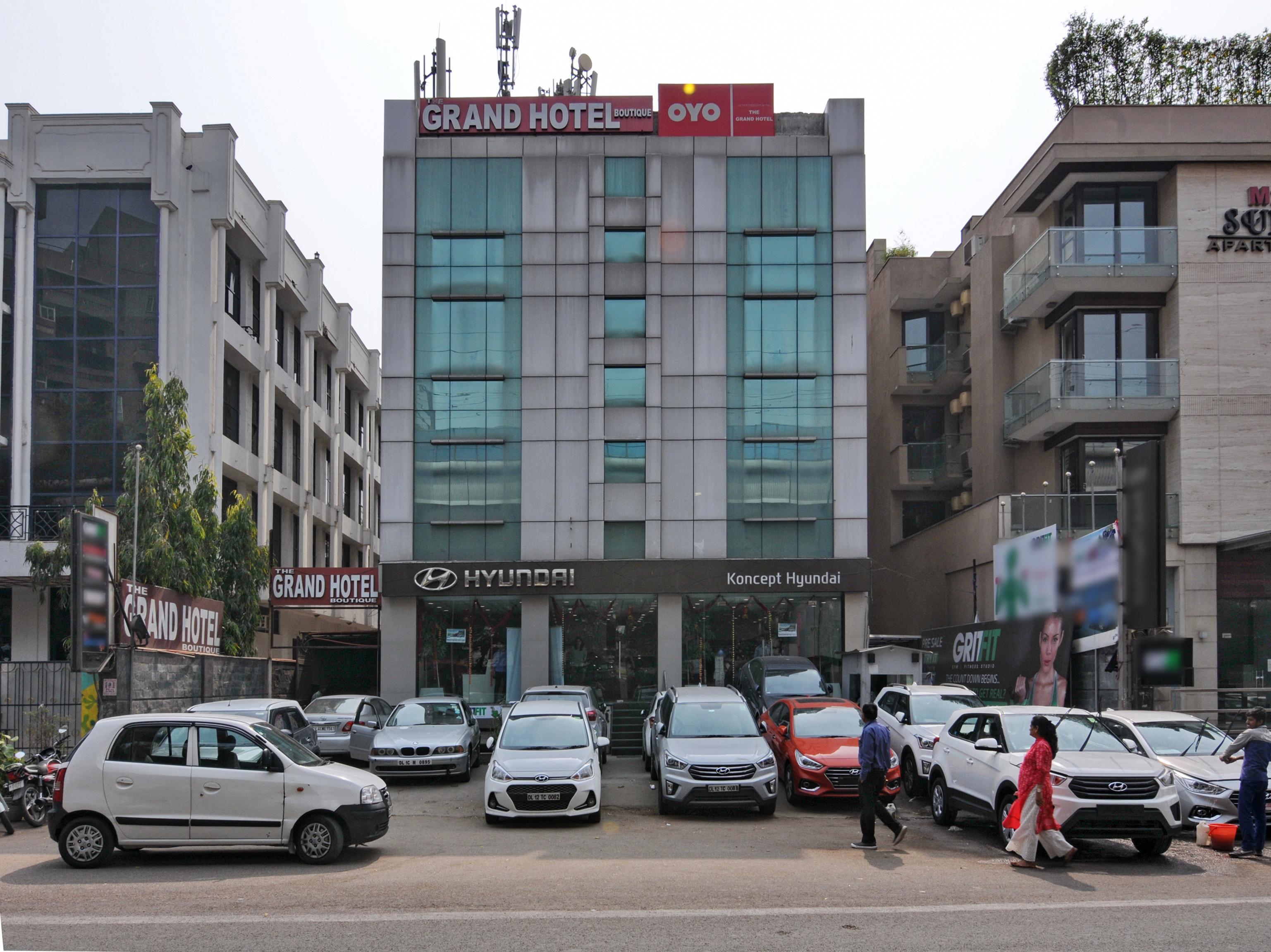 Hotel Oyo 6845 The Grand 3*