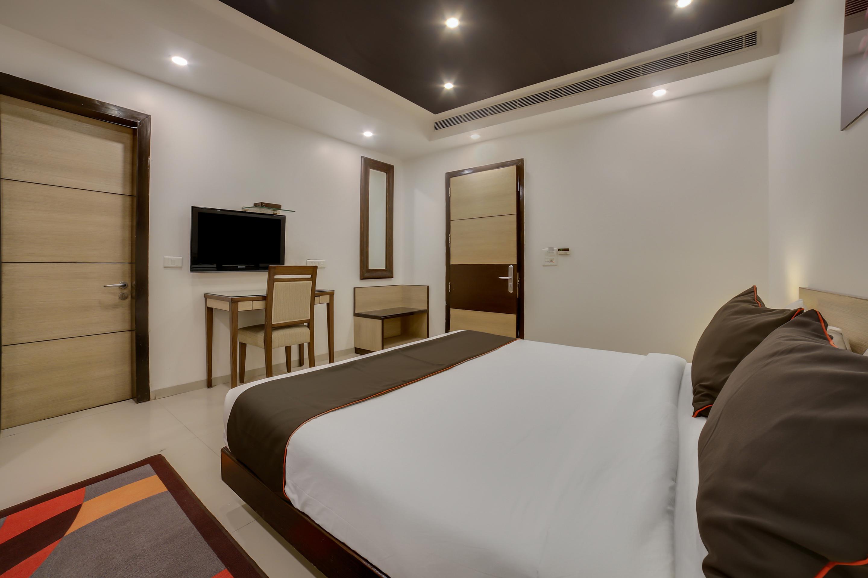 Townhouse Oak Safdarjung 3*