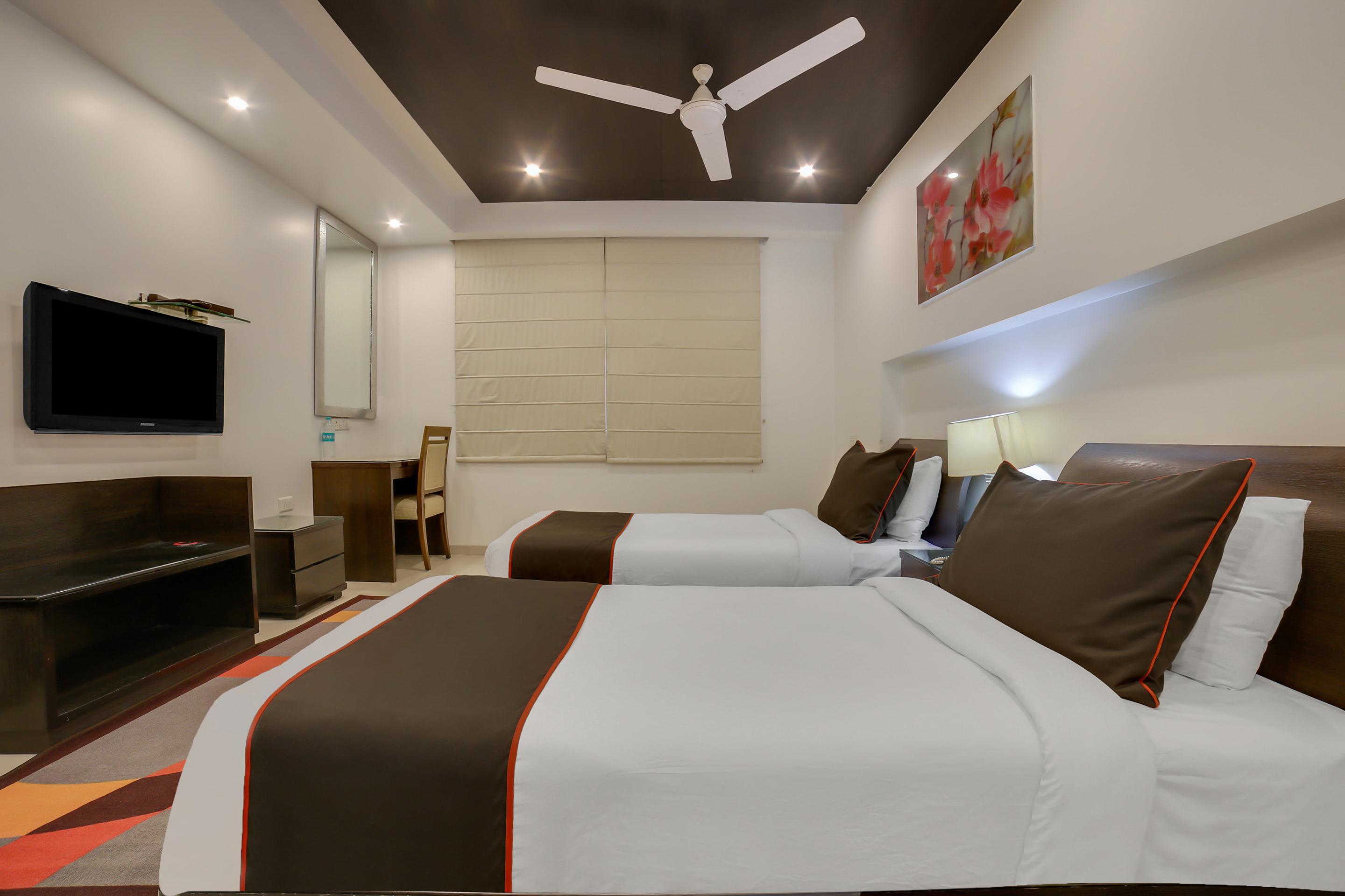 Hotel Townhouse Oak Safdarjung 3*