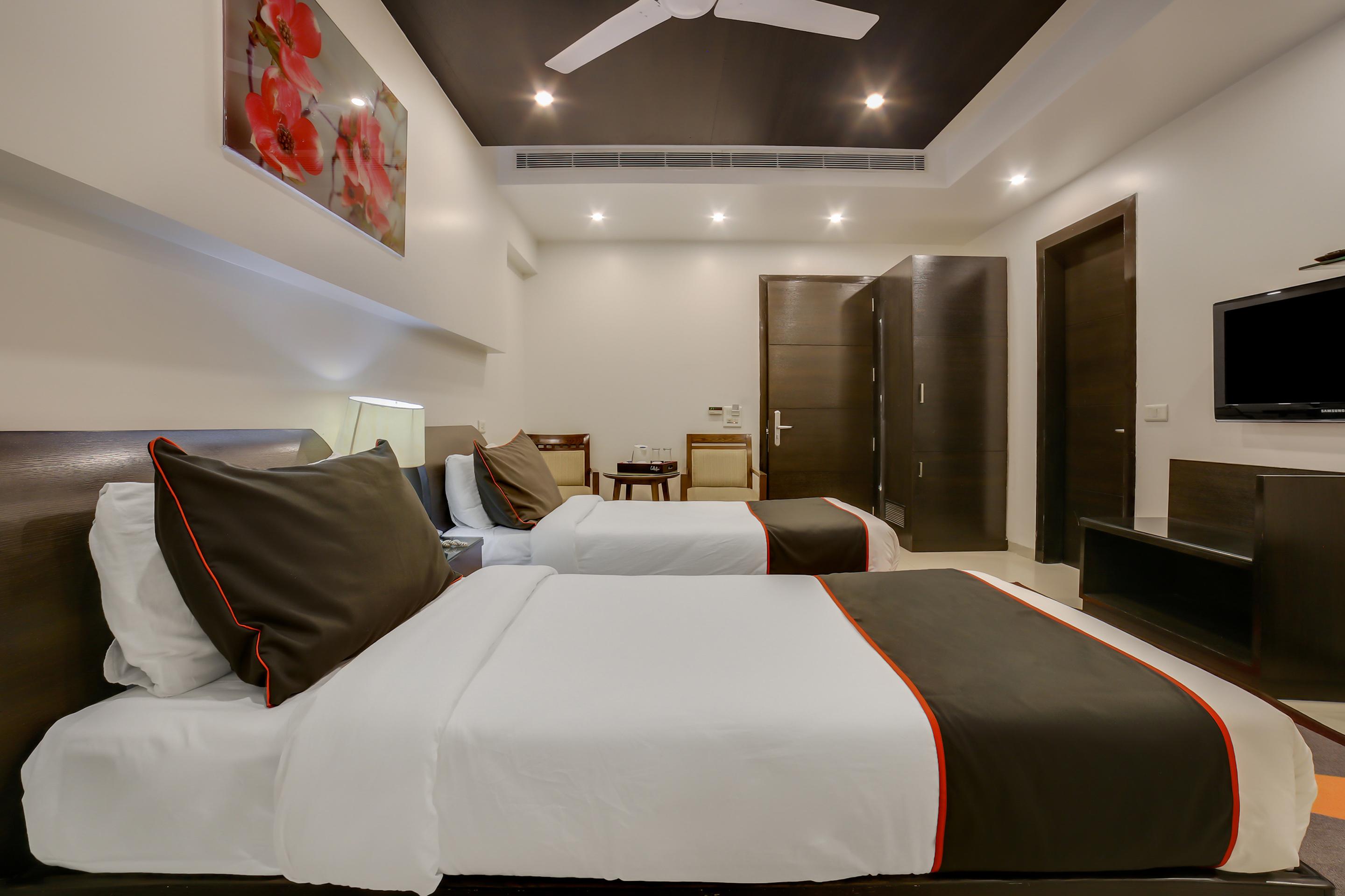Townhouse Oak Safdarjung New Delhi