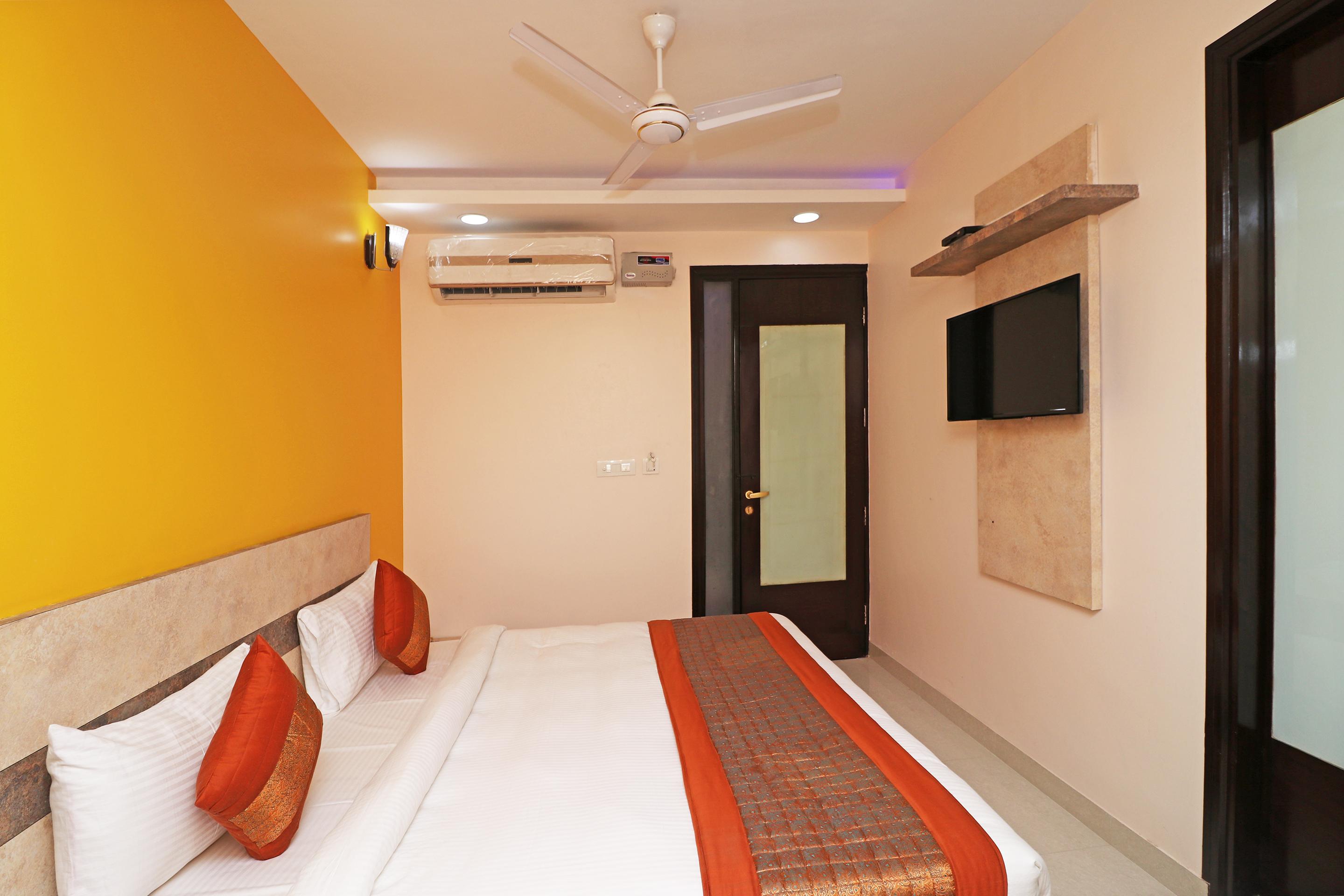 Oyo 12675 Star Hotel