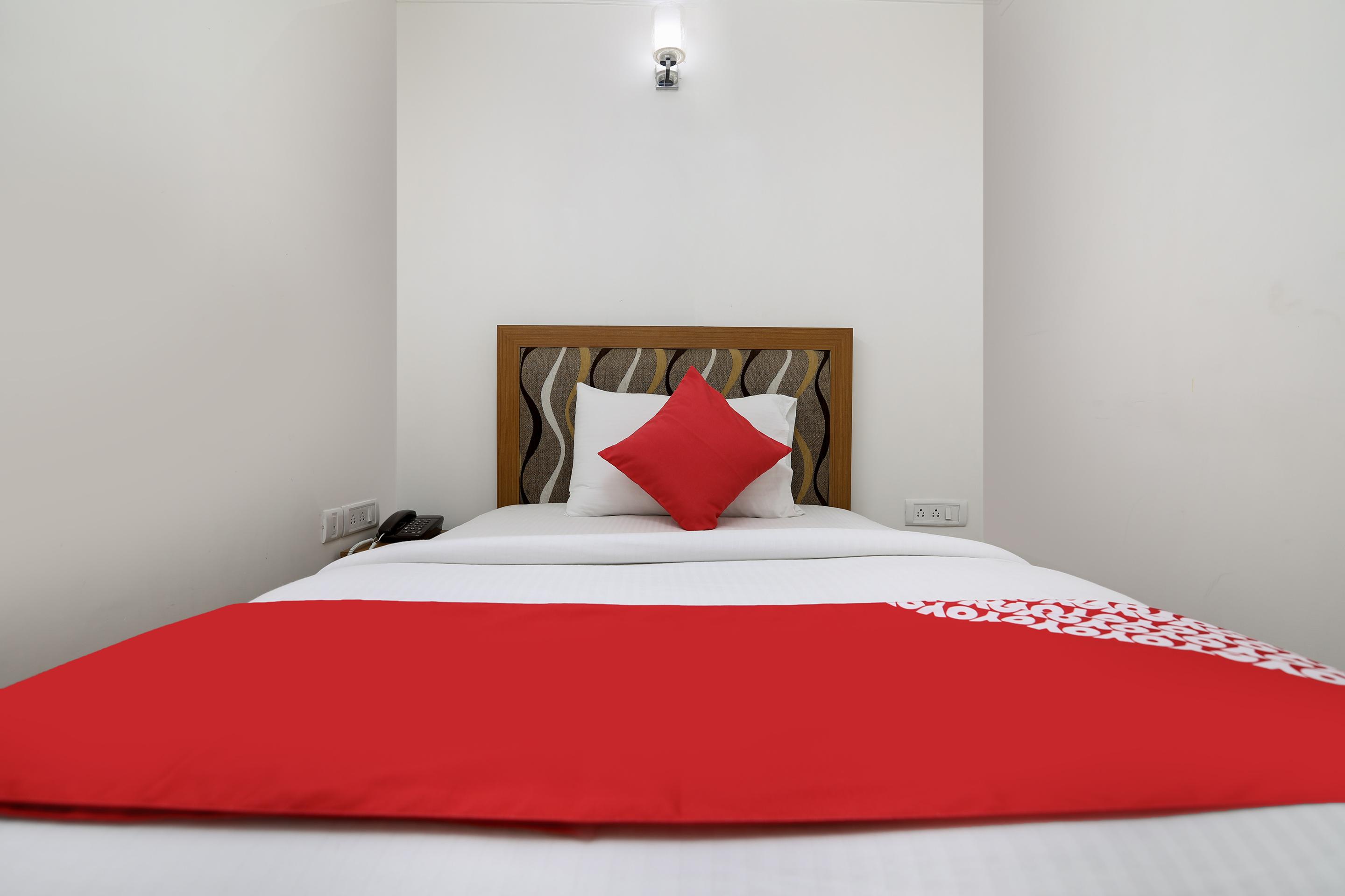 Street Hotel