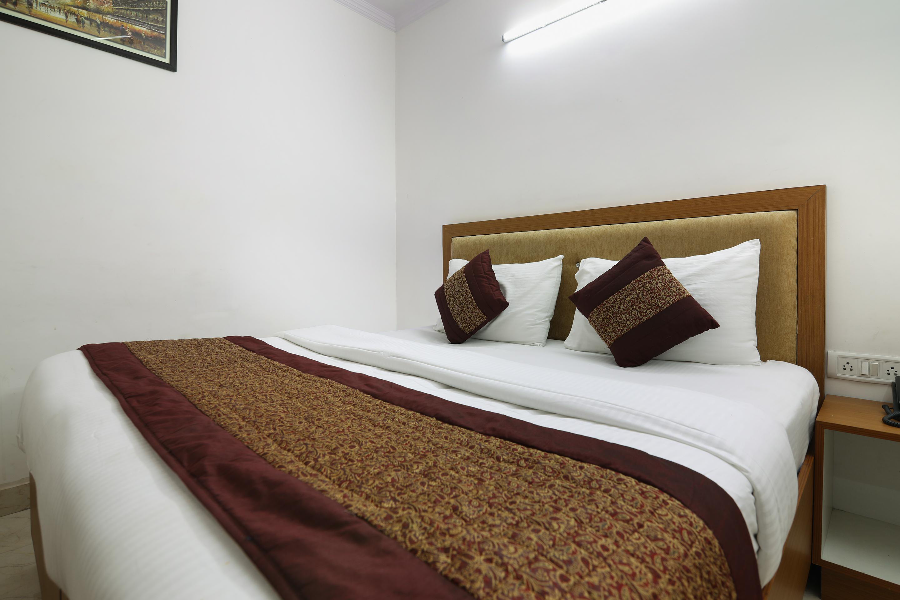 Street Hotel