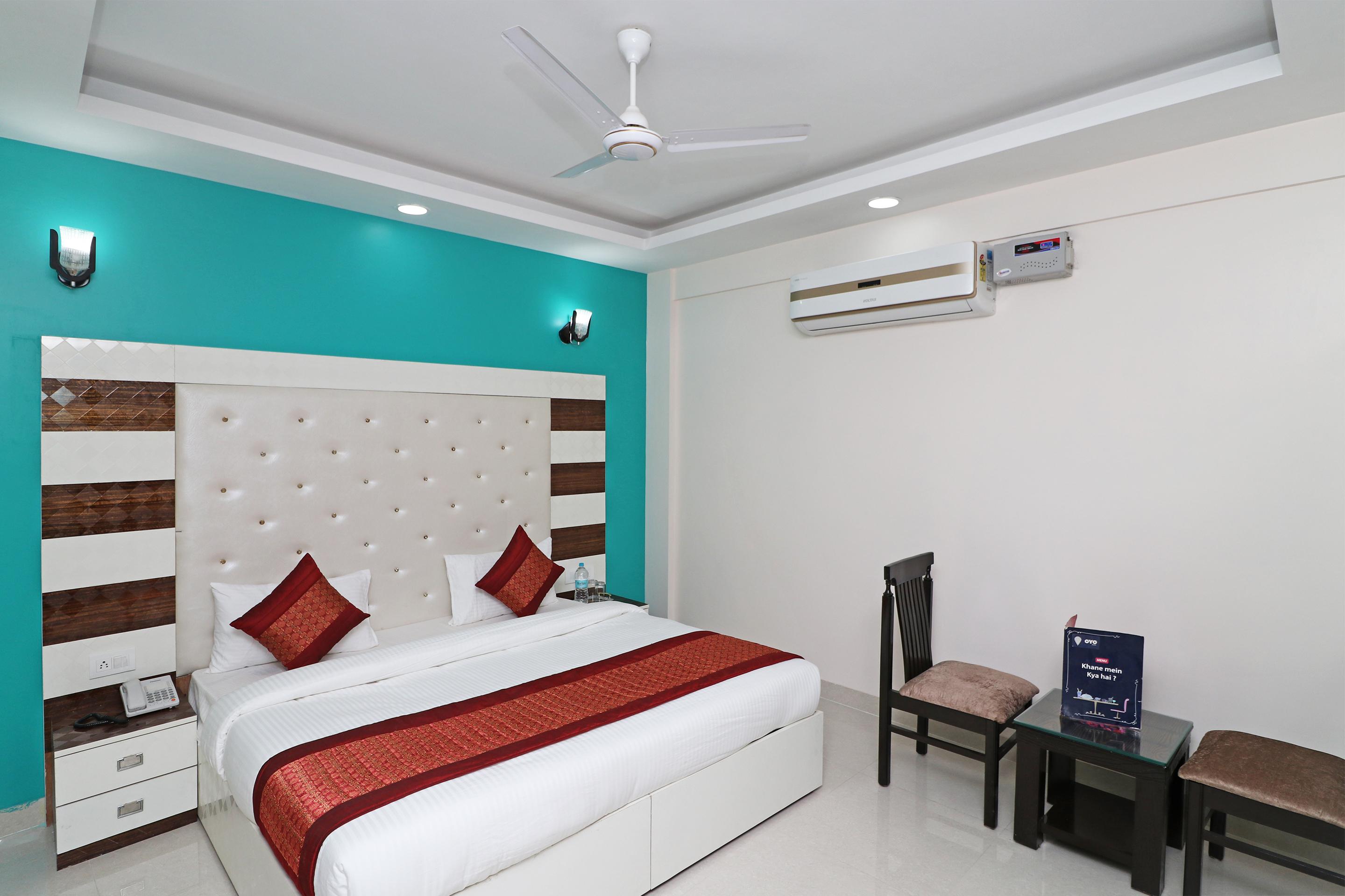Hotel Oyo 12675 Star New Delhi