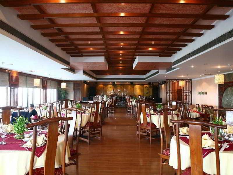 Hotel The Suryaa