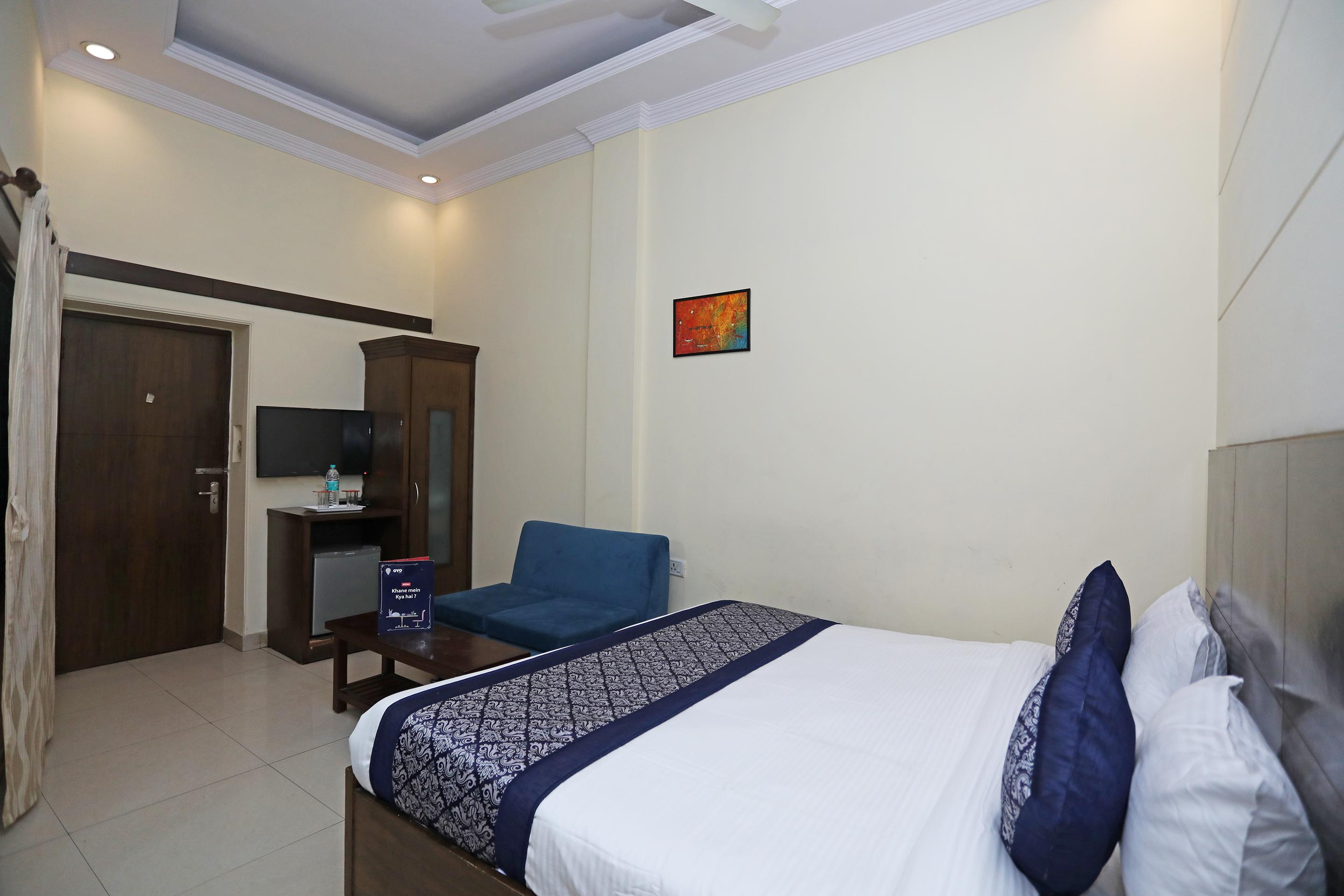 Hotel Capital O 10750 Vivek New Delhi