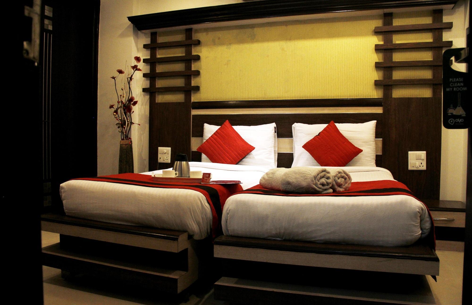 Capital O Metro View Near Satyam Inox Patel Nagar 3*