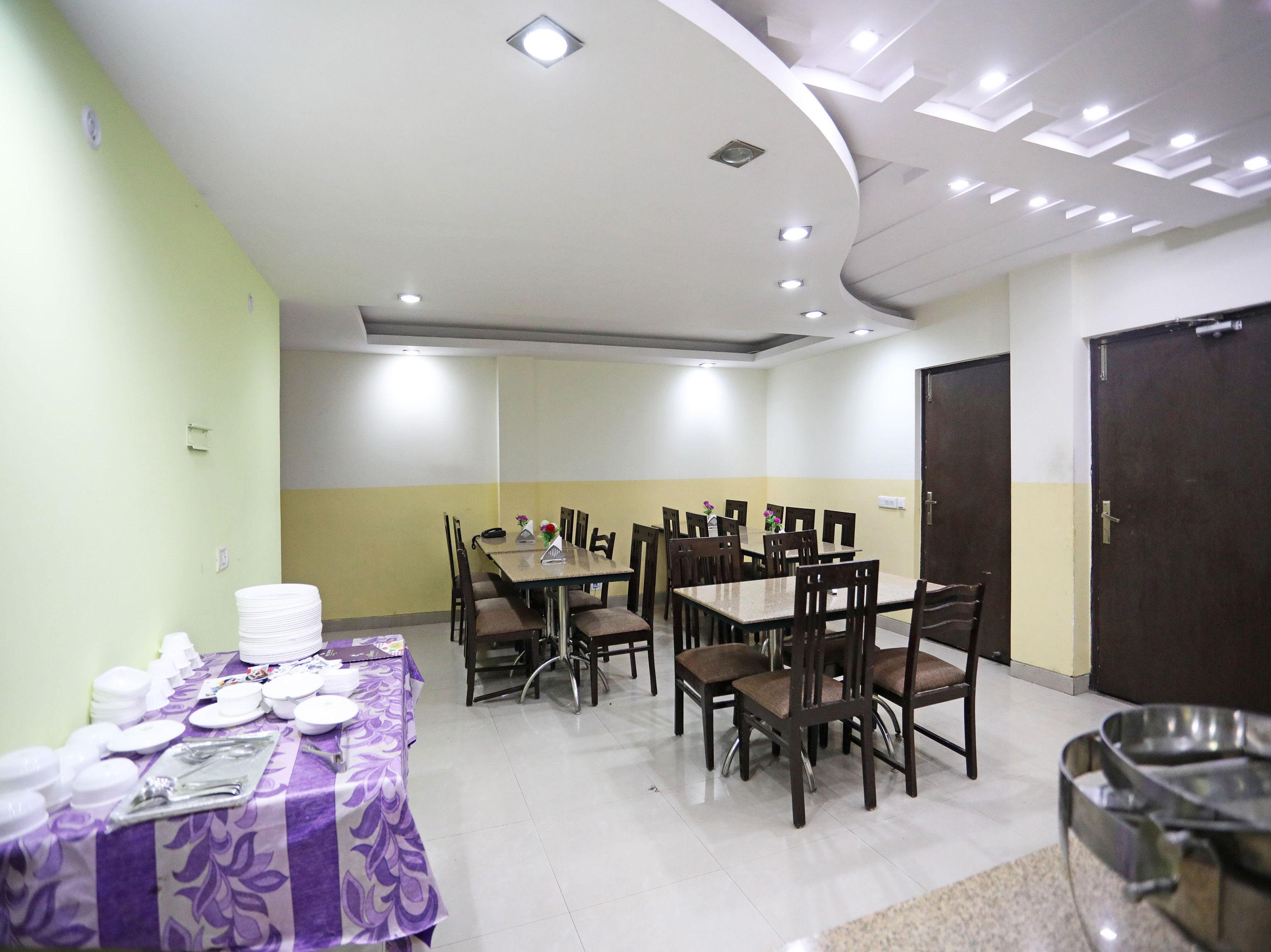 Hotel The Rts Plaza 3*