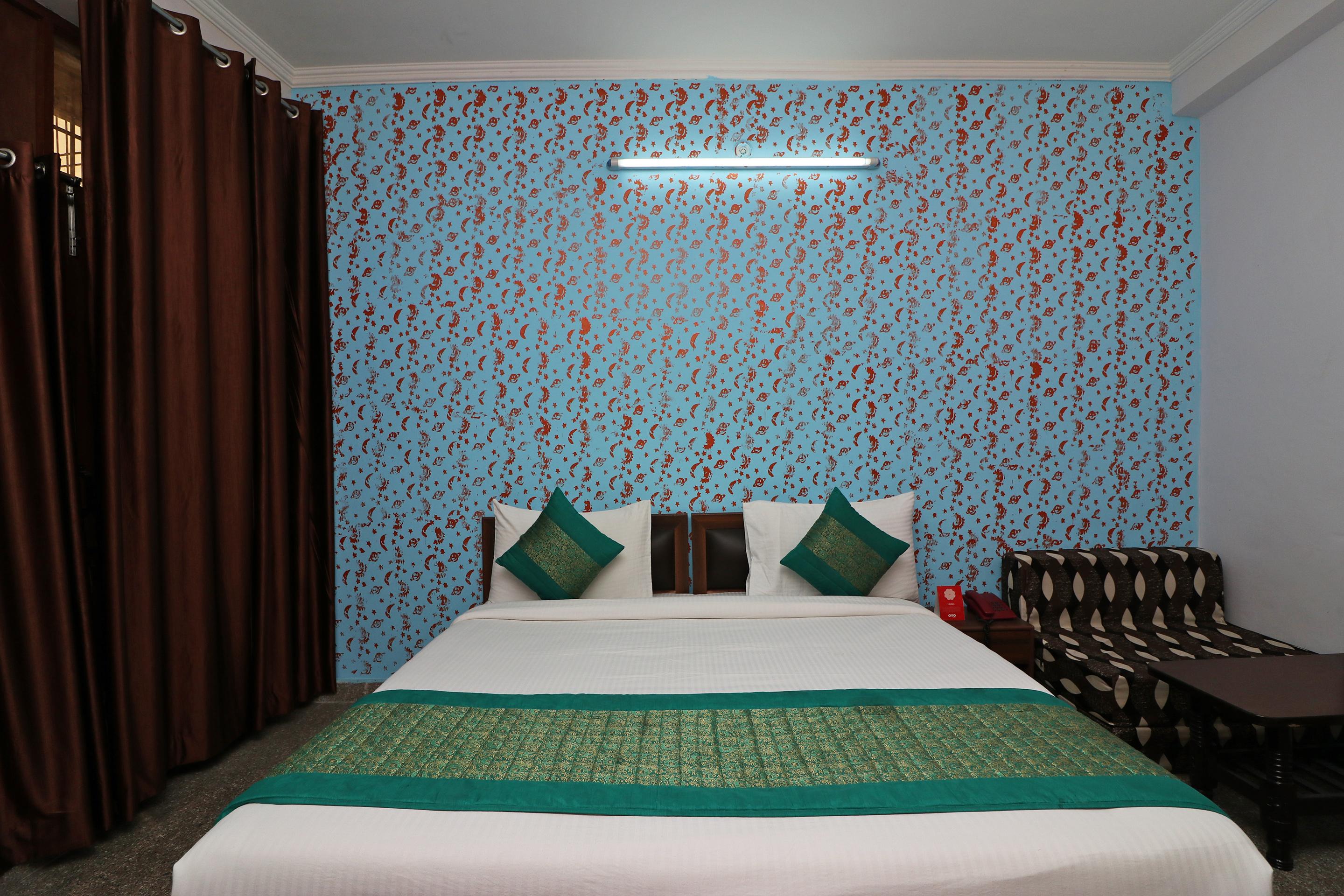 Oyo 13107 Westend Residency Hotel