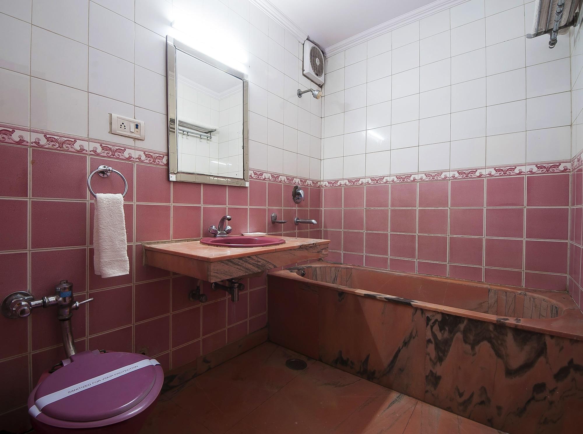 Oyo 15515 Landmark 3* Delhi (National Capital Territory of India)