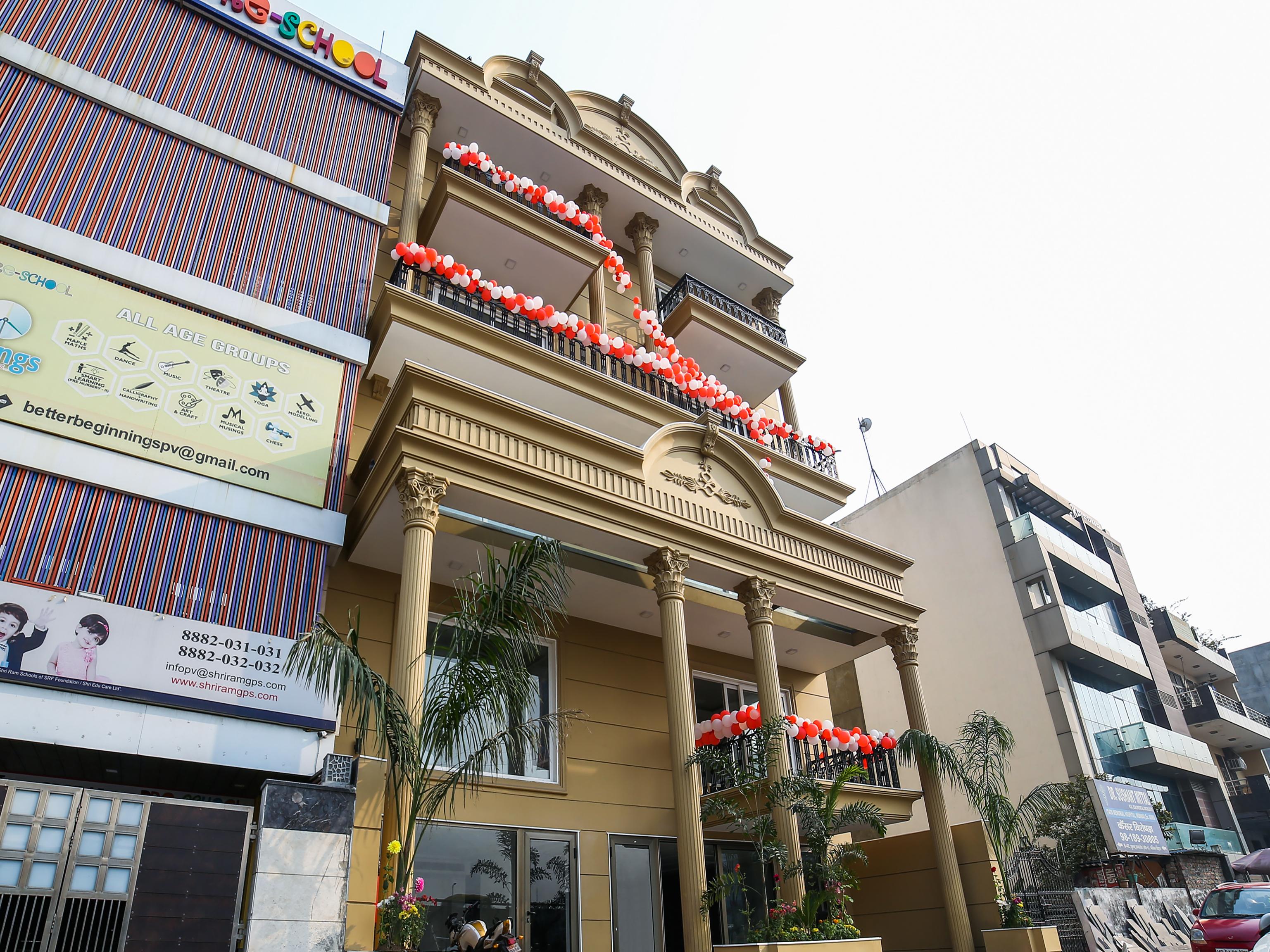 Townhouse Oak Dev Palace