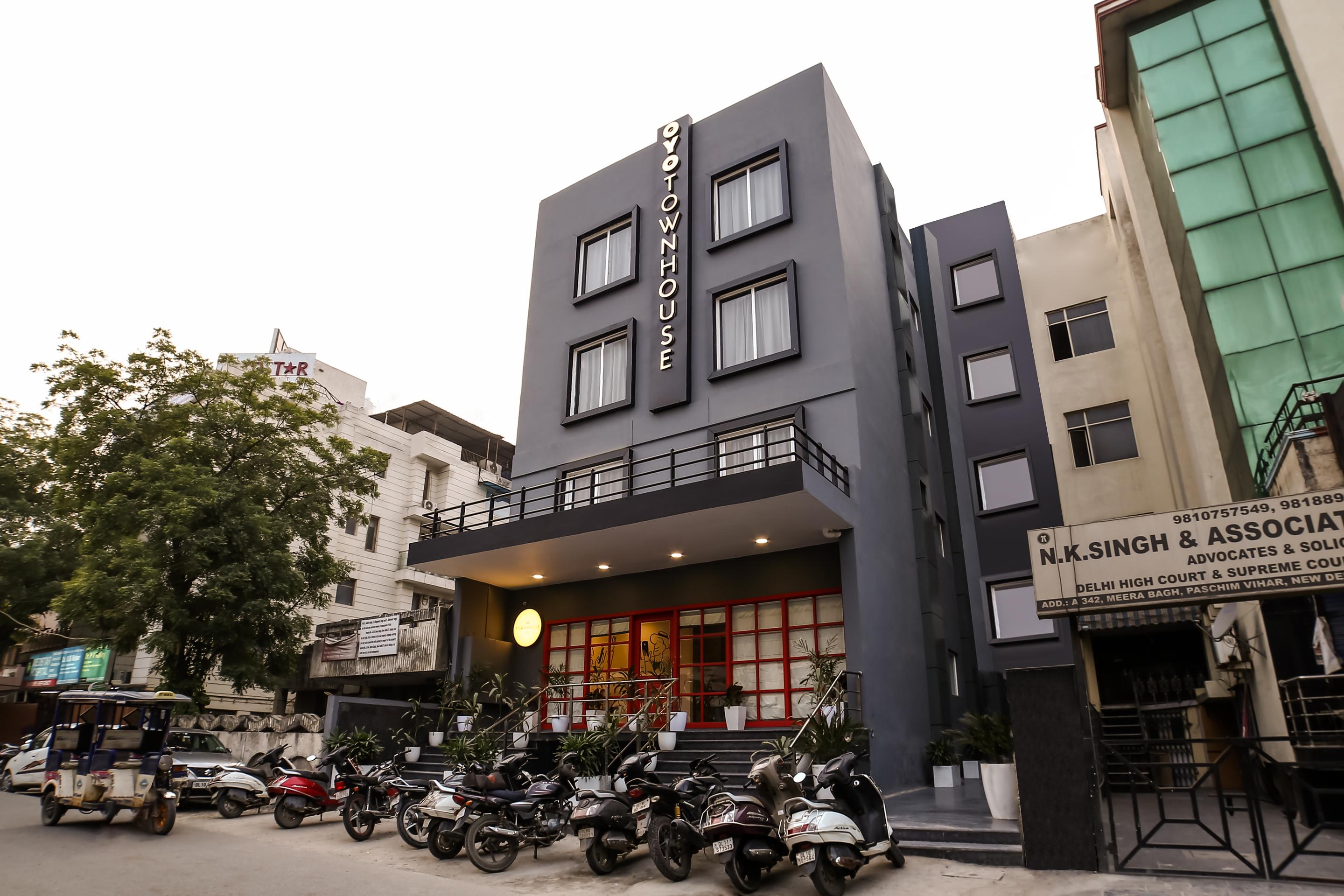 Hotel Oyo Townhouse 80 Meera Bagh