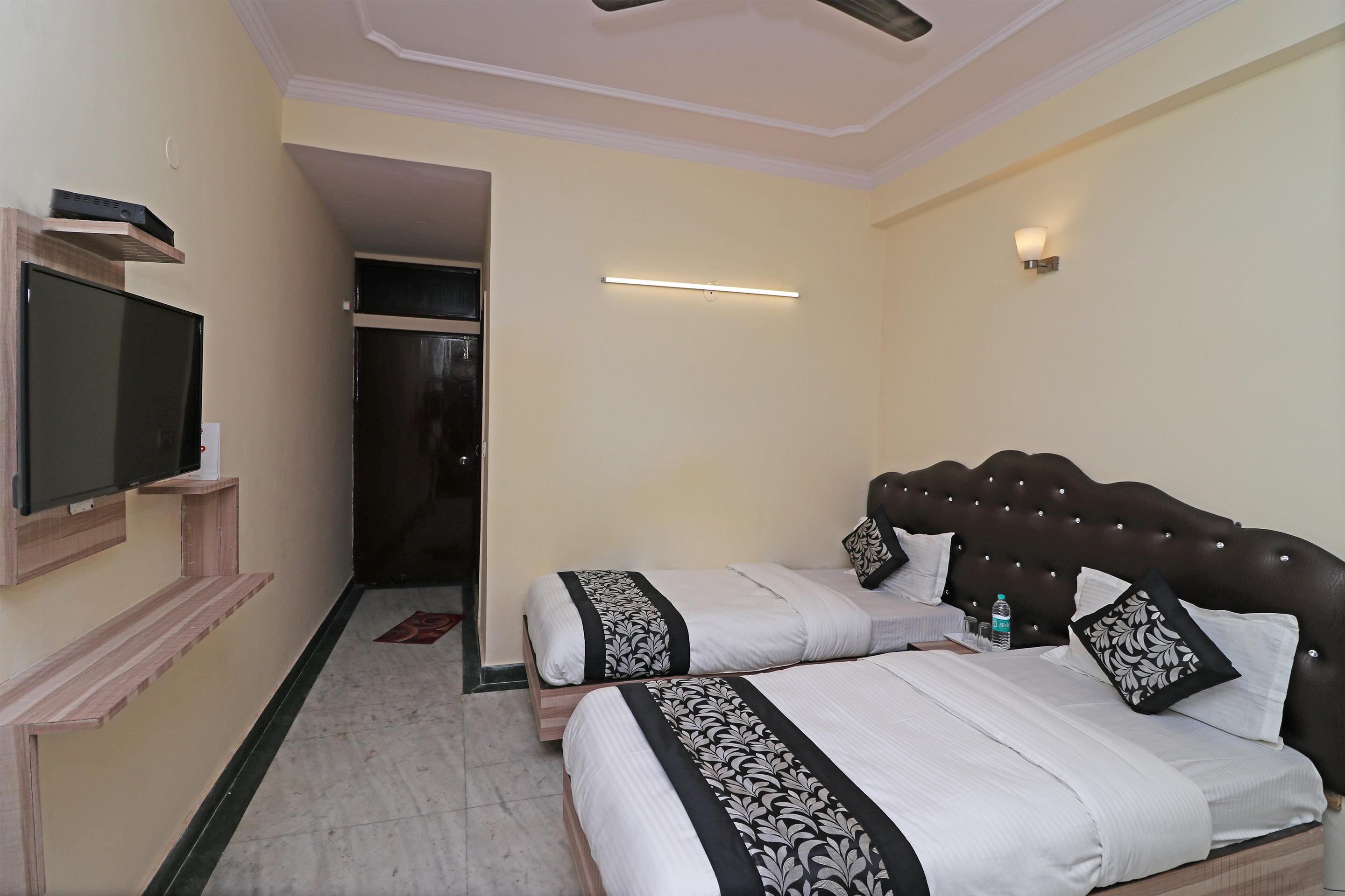 Hotel Adb Silver Shine New Delhi